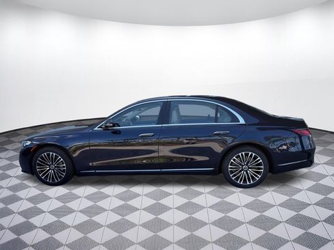 Certified 2023 Mercedes-Benz S 500 4MATIC image 2