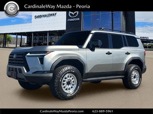 Used 2025 Lexus GX 550 AWD/4WD image 1