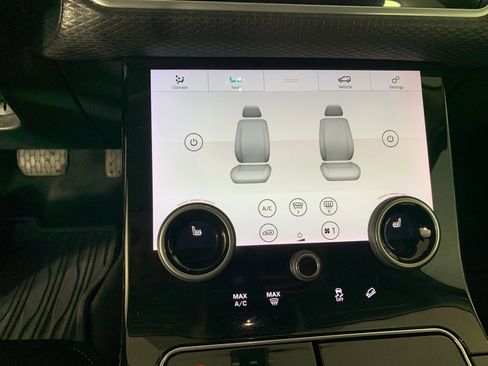 Used 2018 Land Rover Range Rover Velar S image 25