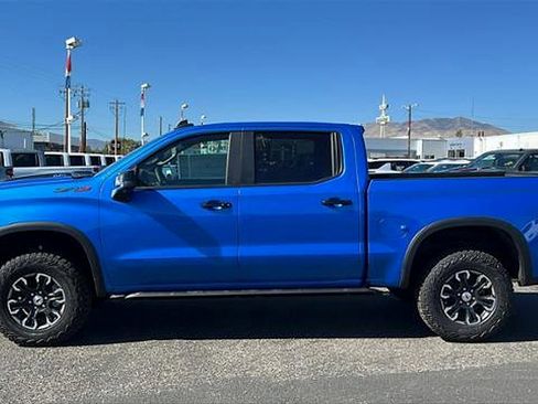 New 2026 Chevrolet Silverado 1500 ZR2 image 9