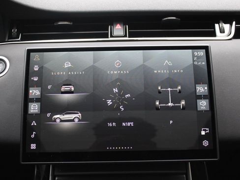 Certified 2025 Land Rover Range Rover Evoque Dynamic SE image 24