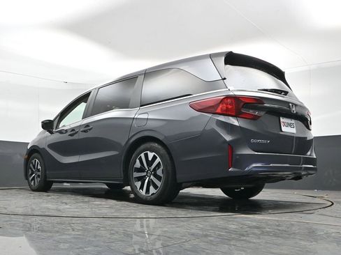 Used 2025 Honda Odyssey EX-L image 41
