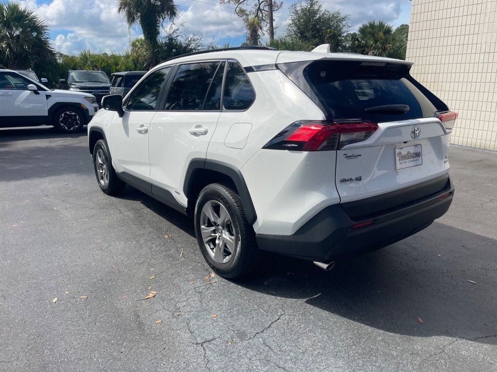 Used 2025 Toyota RAV4 LE AWD/4WD image 2