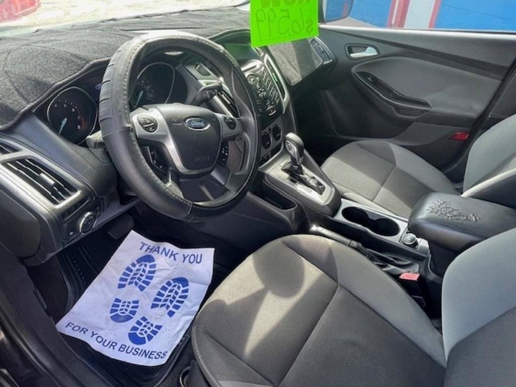 Used 2013 Ford Focus SE FWD image 7