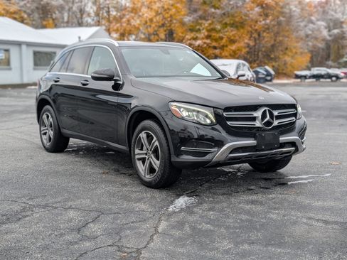 Used 2018 Mercedes-Benz GLC 300 4MATIC image 13