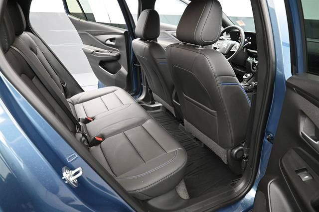 Used 2026 Buick Envista Sport Touring w/ Convenience I Package FWD image 14