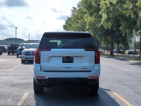 New 2026 GMC Yukon XL Denali w/ Advanced Technology Package RWD image 4