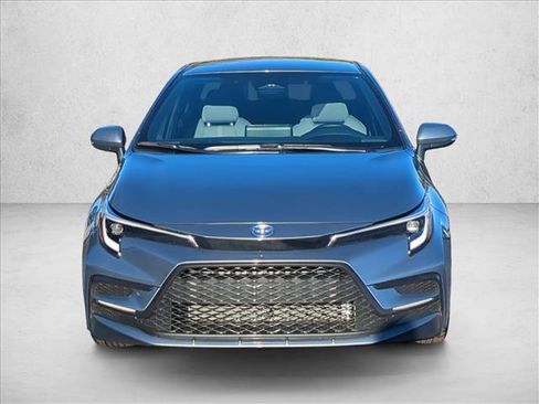 Certified 2025 Toyota Corolla SE image 2