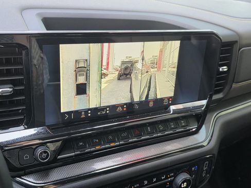 Used 2024 Chevrolet Silverado 1500 ZR2 w/ Technology Package image 19