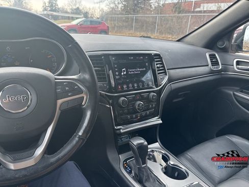 Used 2020 Jeep Grand Cherokee Limited image 24