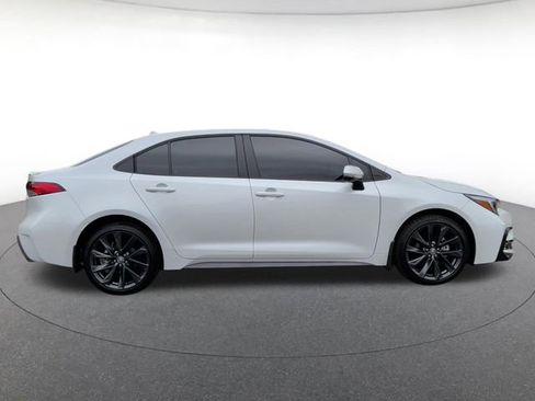 Used 2026 Toyota Corolla SE w/ SE Package FWD image 6