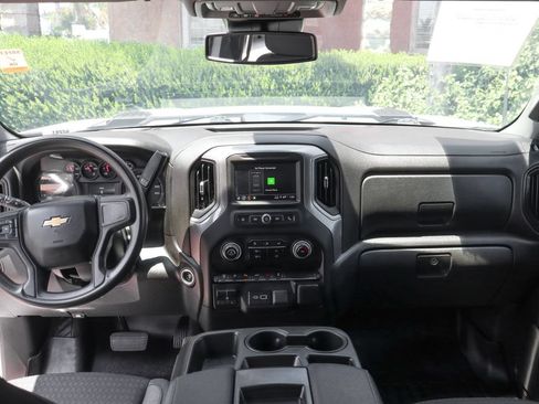 Used 2024 Chevrolet Silverado 2500 Custom w/ Custom Value Package AWD/4WD image 31