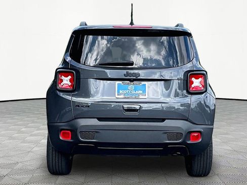 Used 2022 Jeep Renegade Altitude AWD/4WD image 6