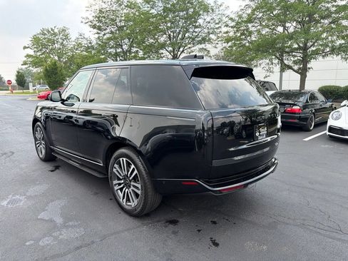 Used 2023 Land Rover Range Rover SE AWD/4WD image 3