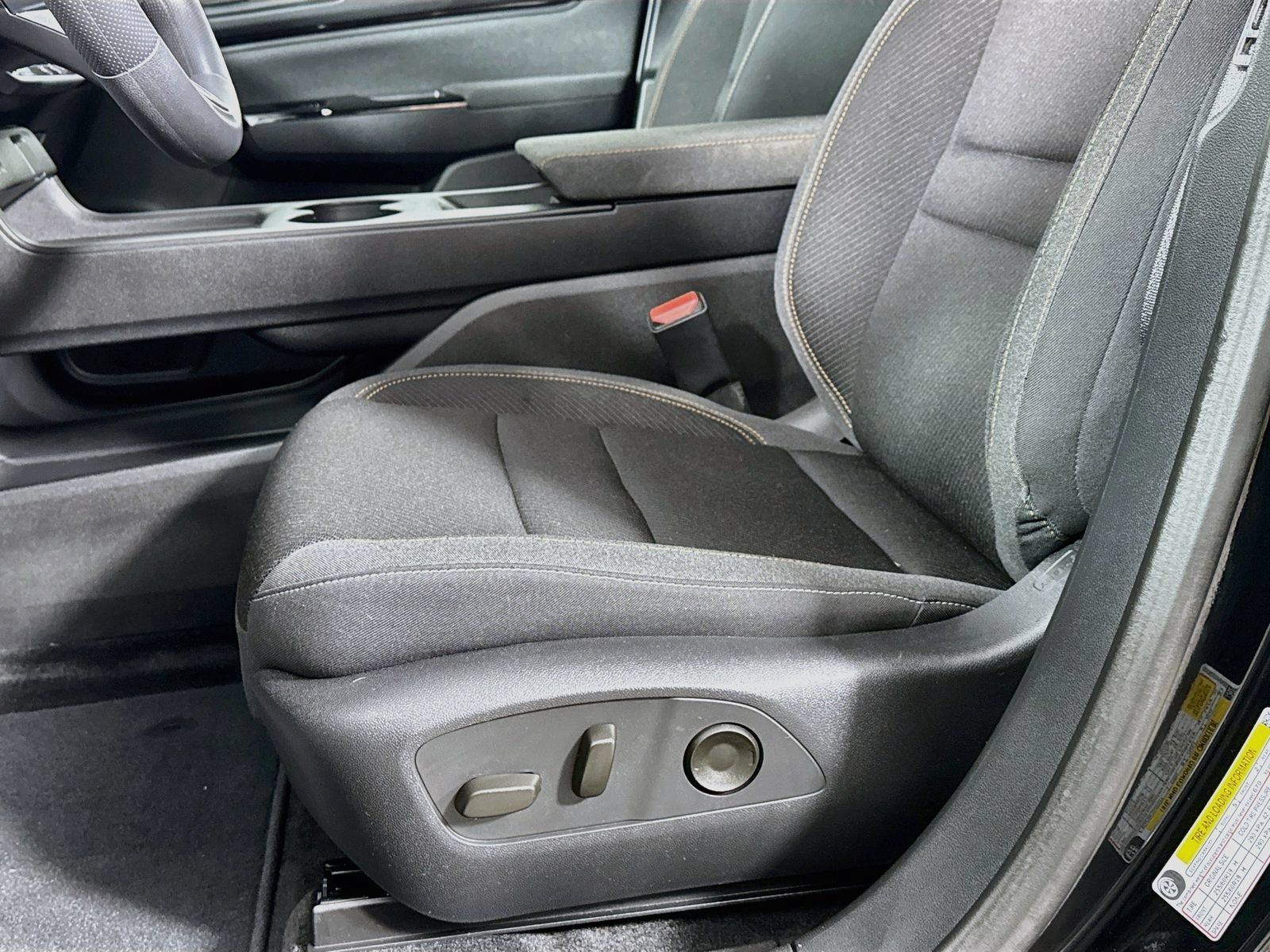 Used 2024 Honda Prologue EX image 19