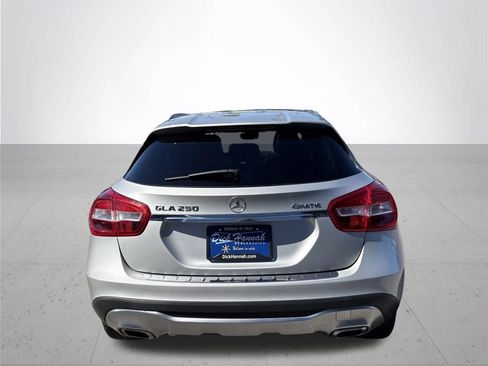 Used 2018 Mercedes-Benz GLA 250 4MATIC image 7