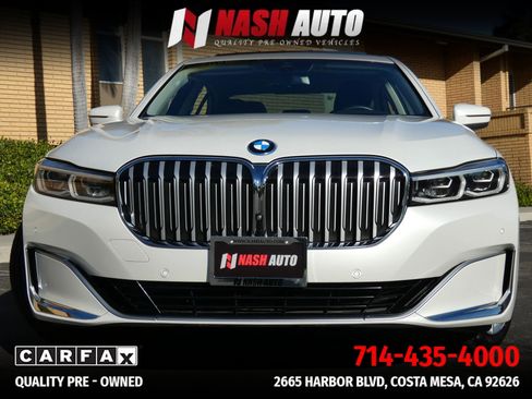 Used 2022 BMW 745e xDrive AWD/4WD image 17