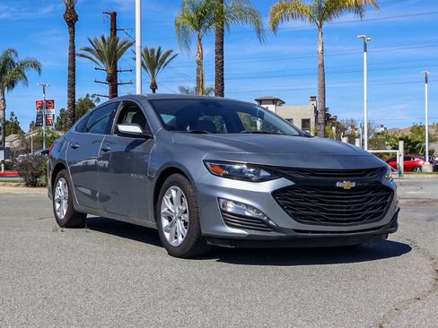 Used 2024 Chevrolet Malibu LT image 2