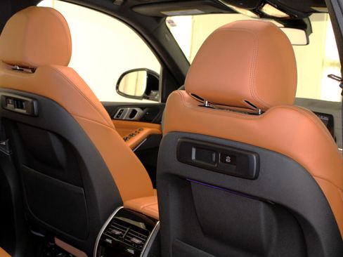 Used 2019 BMW X5 xDrive40i w/ Convenience Package image 44