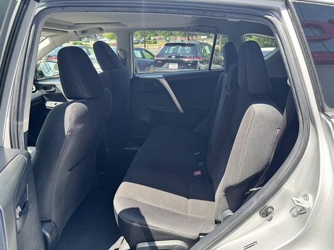 Used 2013 Toyota RAV4 XLE AWD/4WD image 9