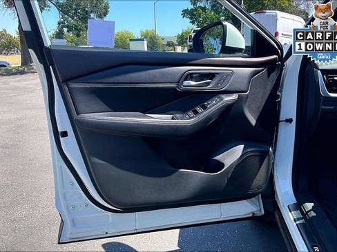 Used 2023 Nissan Rogue SL w/ SL Premium Package AWD/4WD image 23