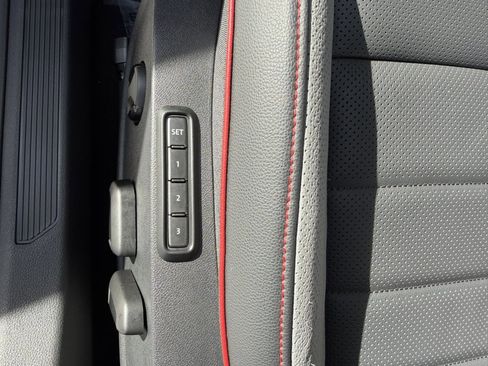 Used 2024 Volkswagen GTI SE w/ SE Leather Seats Package image 33