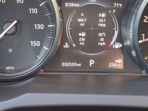 Used 2017 Land Rover Range Rover Evoque SE image 14