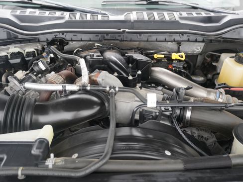 Used 2019 Ford F450 Lariat w/ Lariat Value Package AWD/4WD image 35
