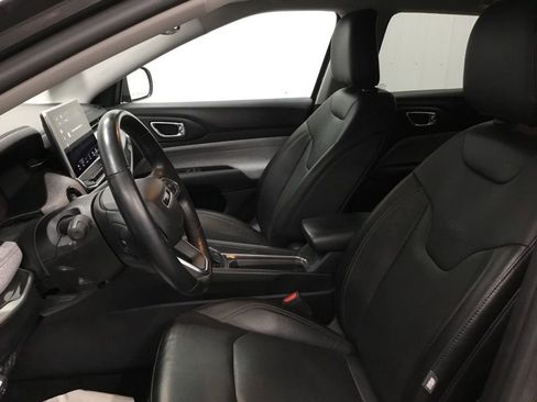 Used 2022 Jeep Compass Latitude AWD/4WD image 10