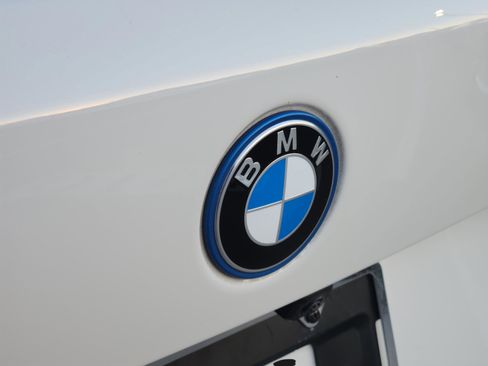 Used 2024 BMW X5 xDrive50e image 33