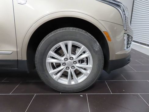 Certified 2022 Cadillac XT5 Luxury FWD image 17