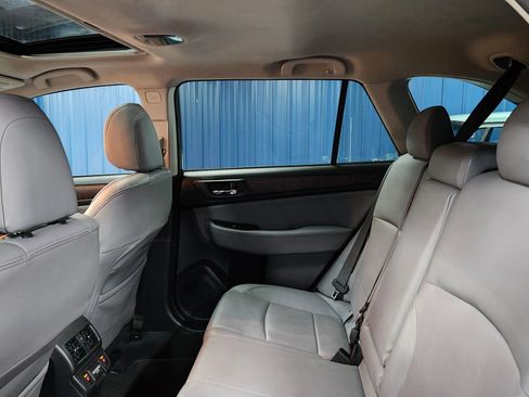 Used 2018 Subaru Outback 2.5i Limited image 18
