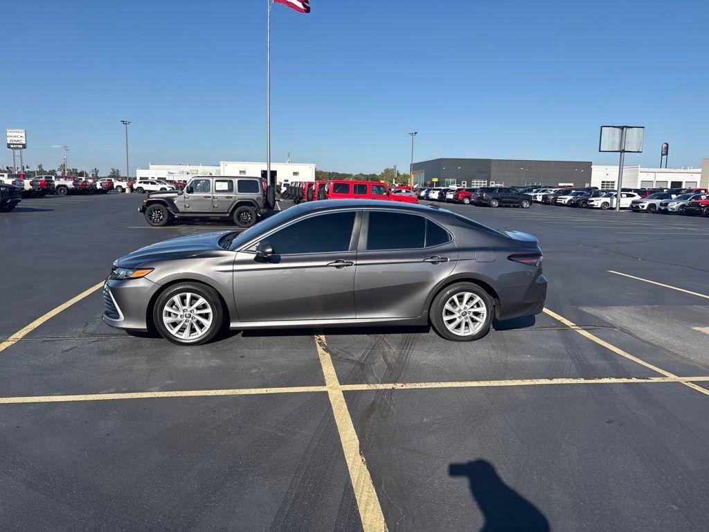 Used 2021 Toyota Camry LE FWD image 2
