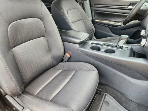 Used 2022 Nissan Altima 2.5 S FWD image 14