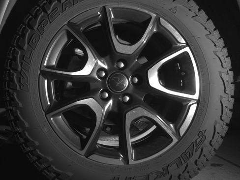 Used 2025 Jeep Compass Trailhawk AWD/4WD image 14