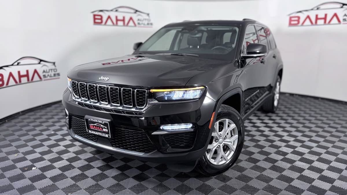Used 2023 Jeep Grand Cherokee Limited AWD/4WD image 2