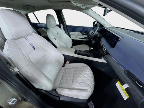 New 2026 Nissan Sentra SL w/ Floor Mat Package FWD image 28