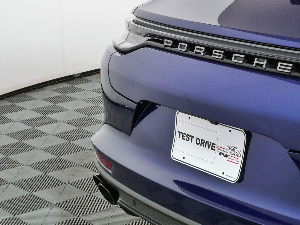 Certified 2023 Porsche Panamera Platinum Edition RWD image 38