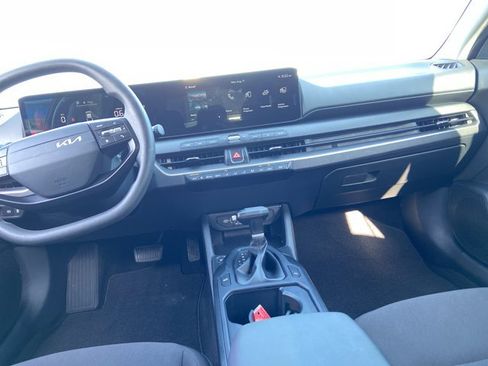 Used 2026 Kia K4 FWD image 15