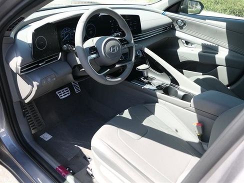 New 2025 Hyundai Elantra SEL w/ Cargo Package image 11