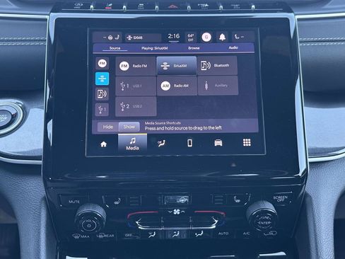 Used 2023 Jeep Grand Cherokee L Laredo AWD/4WD image 9