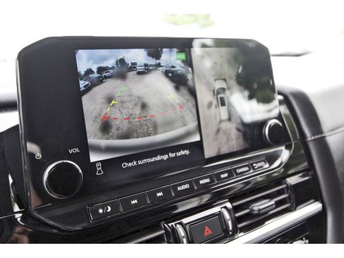 Used 2024 Nissan Pathfinder SL image 25