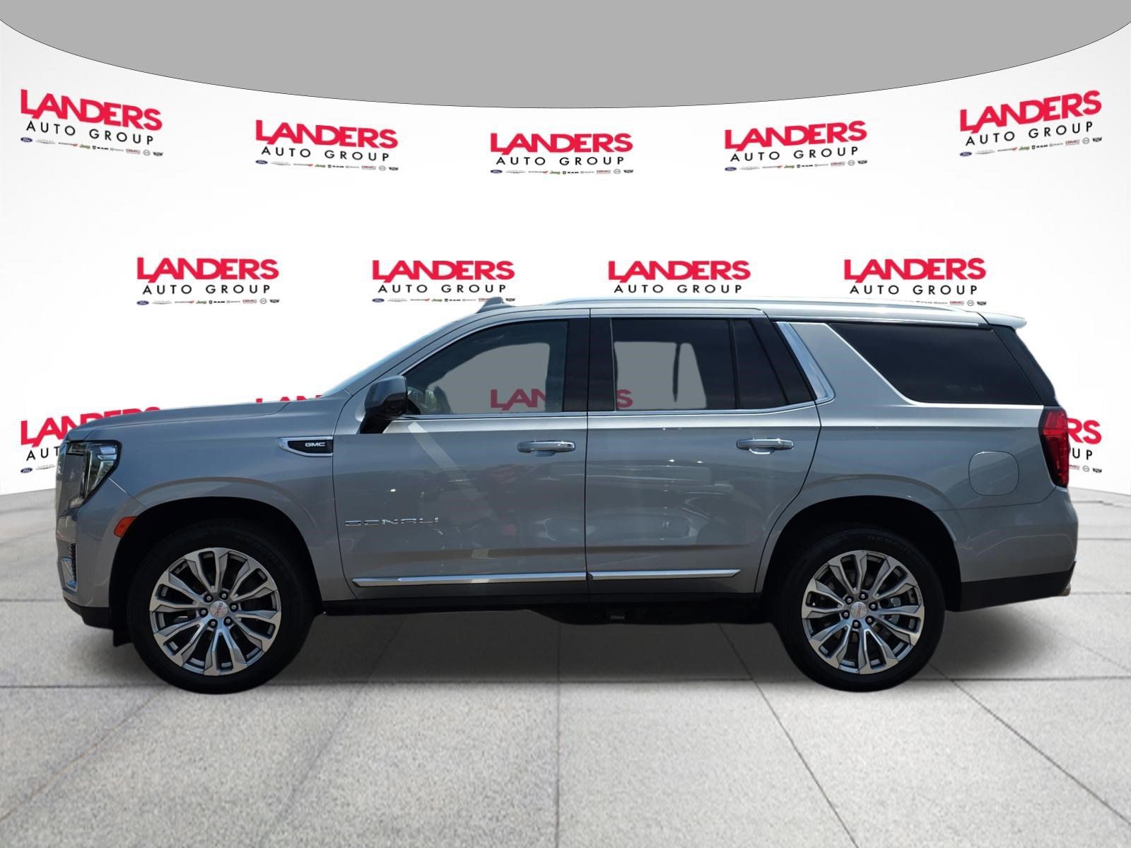 Used 2023 GMC Yukon Denali AWD/4WD image 6