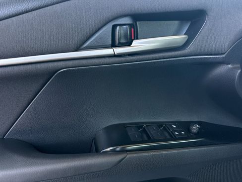 Used 2026 Toyota Camry LE FWD image 10
