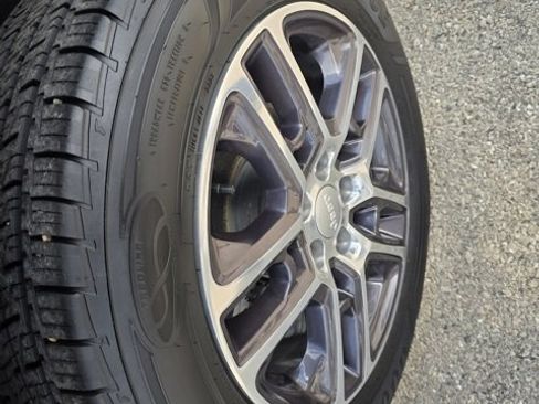 Used 2020 Jeep Compass Latitude w/ Popular Equipment Group image 7