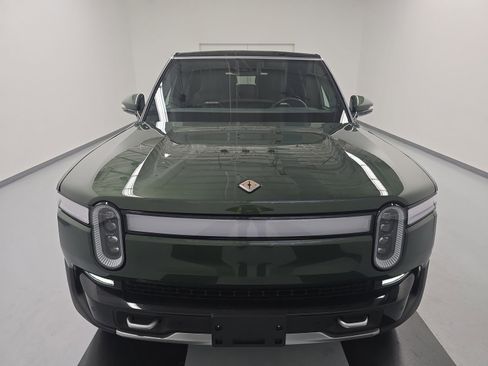 Used 2024 Rivian R1S Adventure AWD/4WD image 8