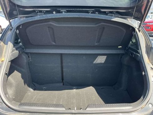 Used 2017 Hyundai Elantra GT FWD image 19