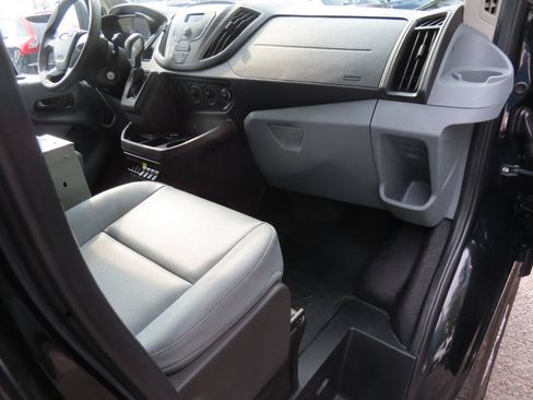 Used 2017 Ford Transit 250 148 Medium Roof RWD image 17