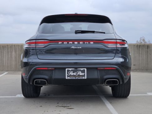 Certified 2025 Porsche Macan image 7