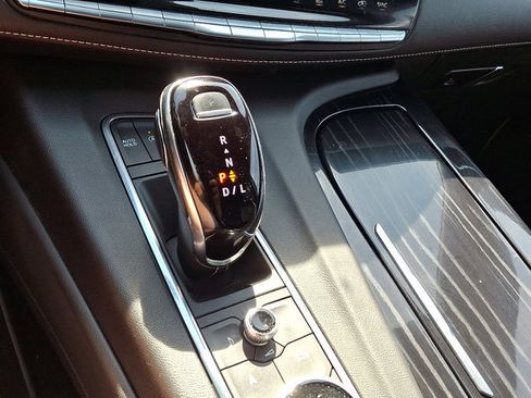 Used 2023 Cadillac Escalade Sport w/ LPO, ONYX Package AWD/4WD image 18